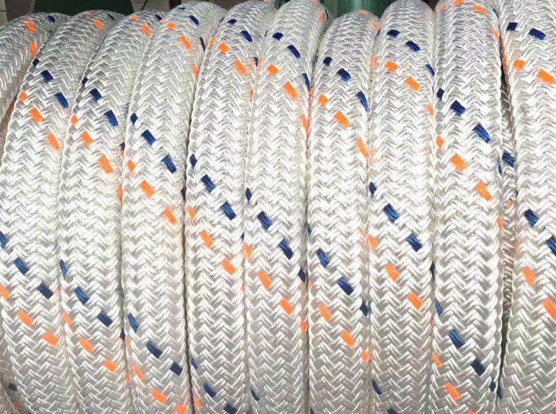 Ultra high molecular weight polyethylene double layer woven rope