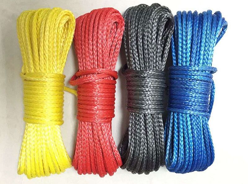 Ultra high molecular weight polyethylene twelve strand rope